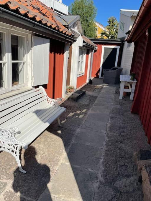 Historisk Charm I Hjaertat Av Gamla Stan Kalmar Villa ภายนอก รูปภาพ